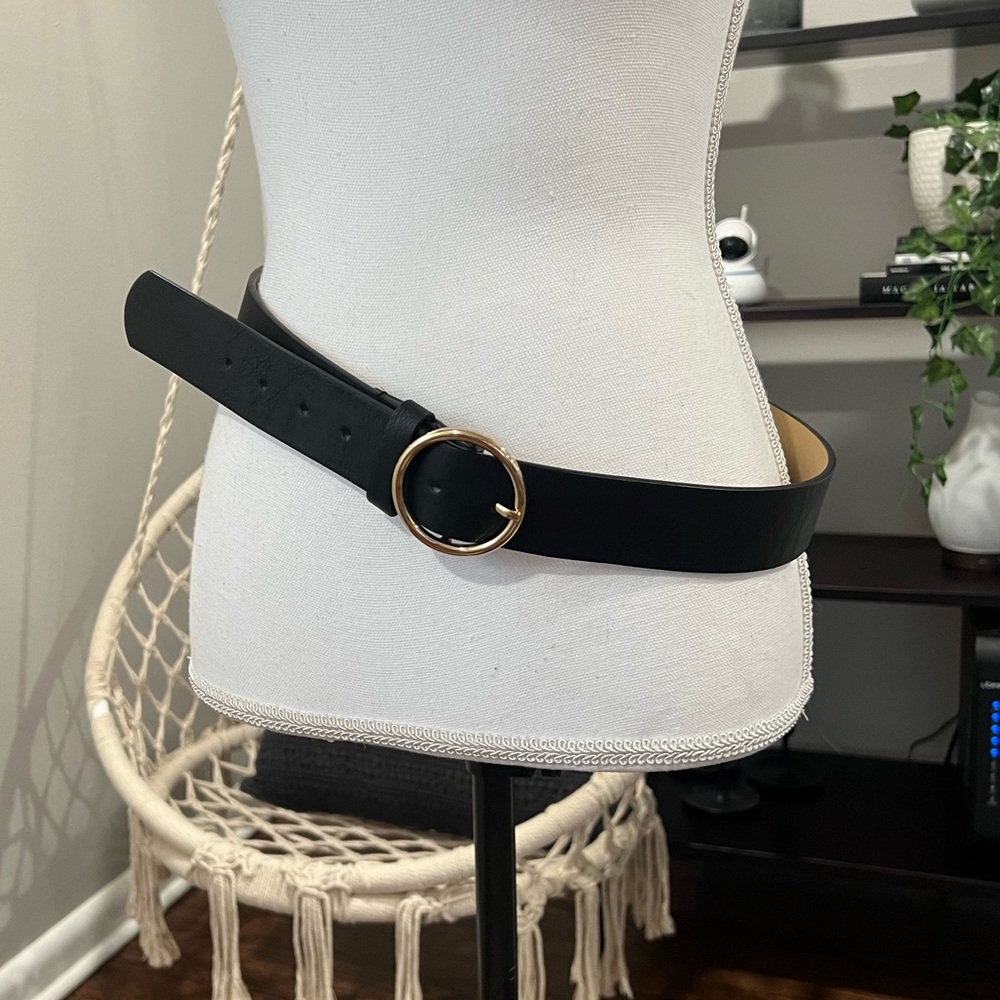 Francesca’s Women’s Belt
